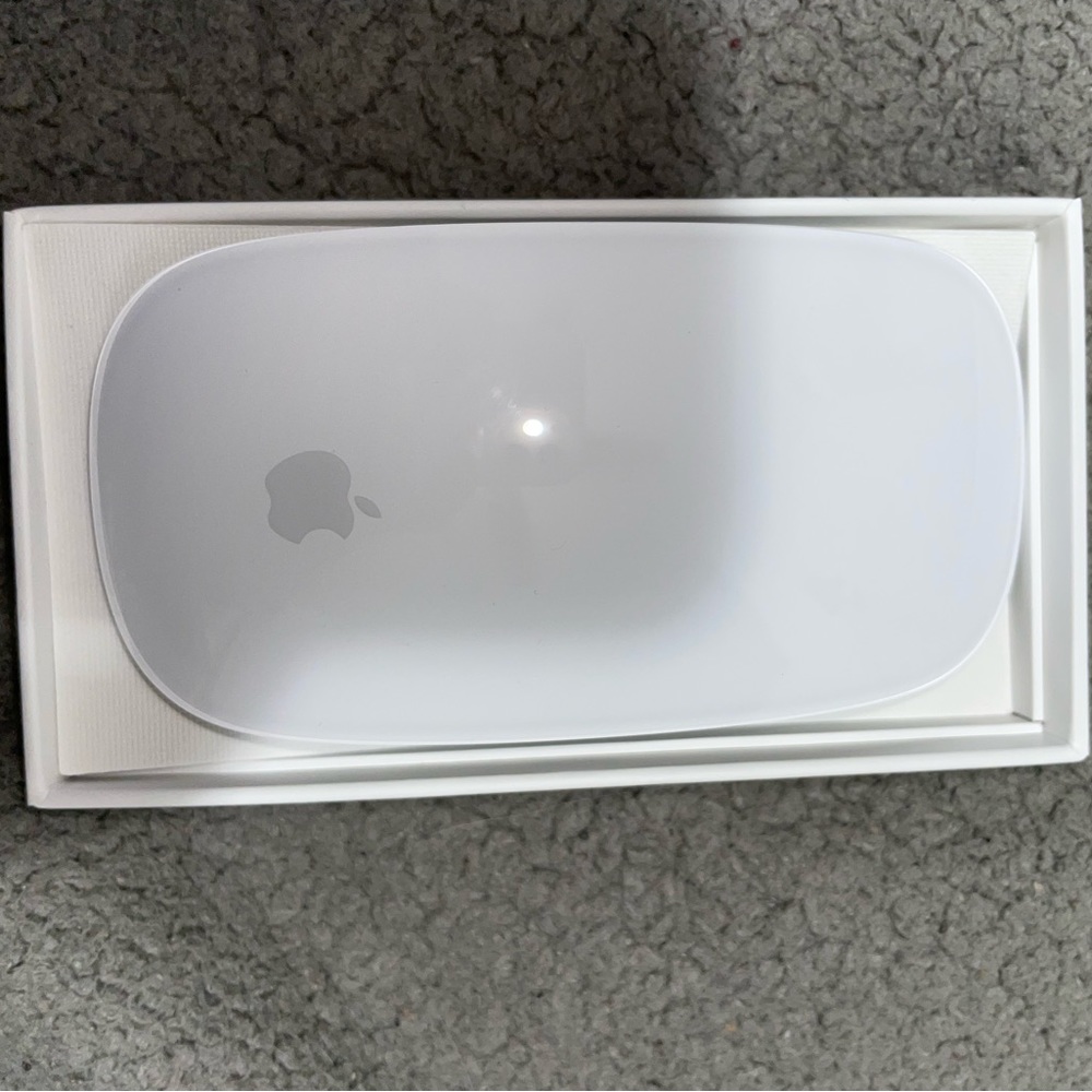 Magic mouse (Apple) - Picture 2 of 7
